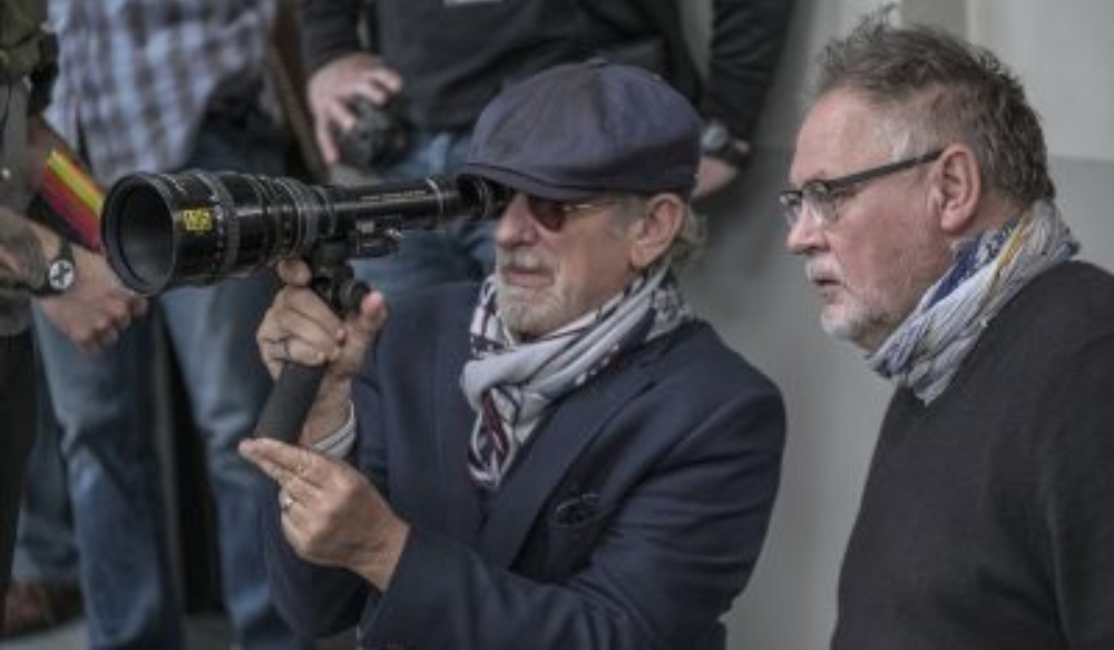 New York or Los Angeles: Which City is More Suitable for Filmmakers? Analyzing Janusz Kamiński’s Vast and Versatile Cinematography