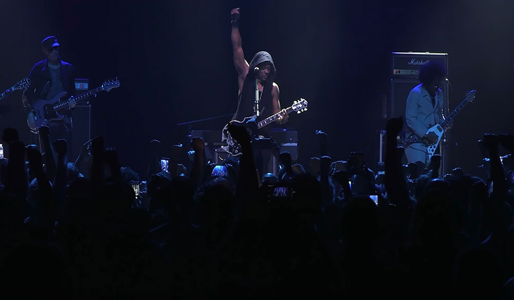 Director Carine Bijlsma delves into D’Angelo’s personal life for “Devil’s Pie” documentary