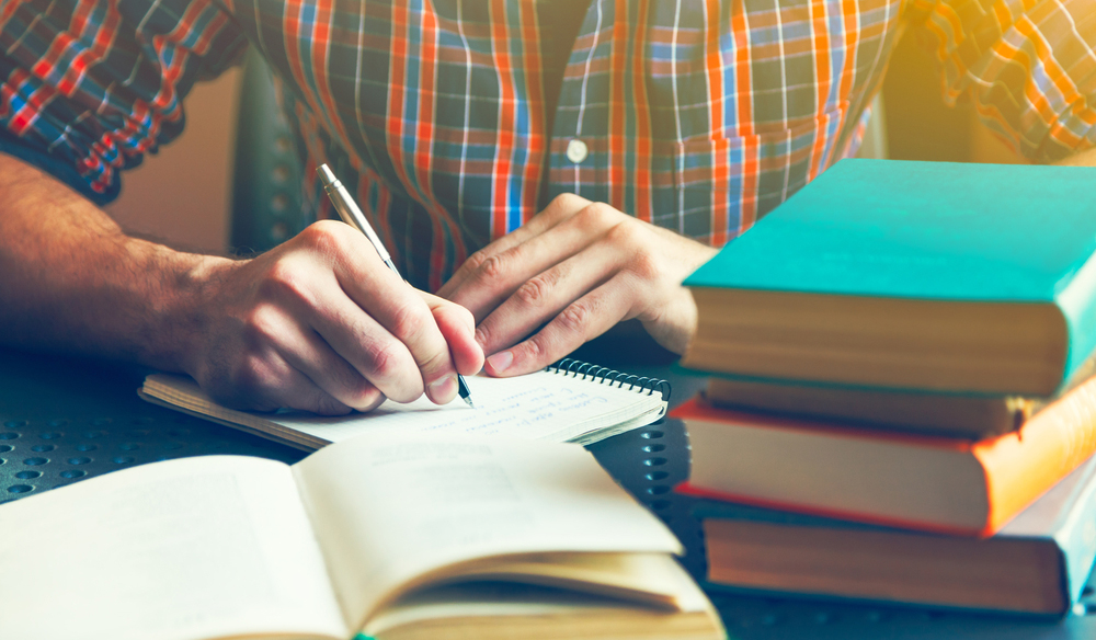 Tips for Crafting a Compelling Logline for Your Upcoming Film or Video