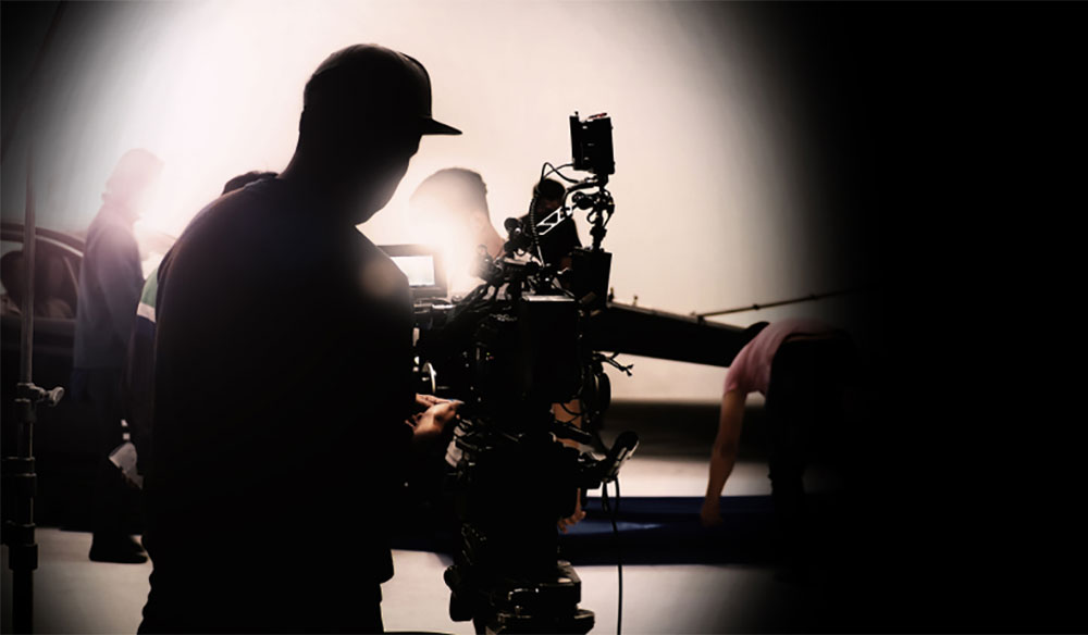 “Master the Art of Prioritizing Your Filmmaking Gear Investments in 5 Simple Steps”