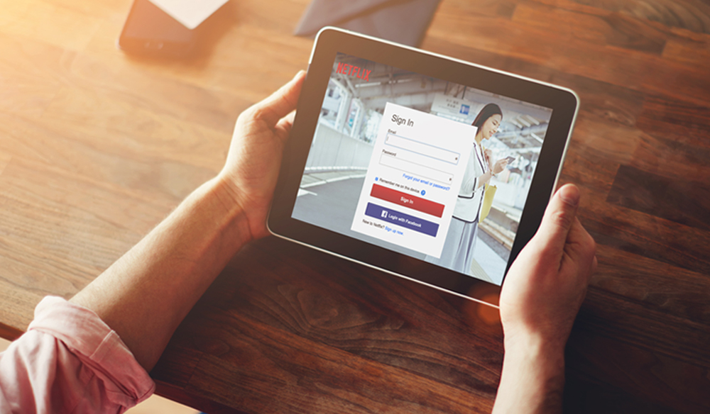 Netflix’s Rise Threatens the Future of Movie Theaters