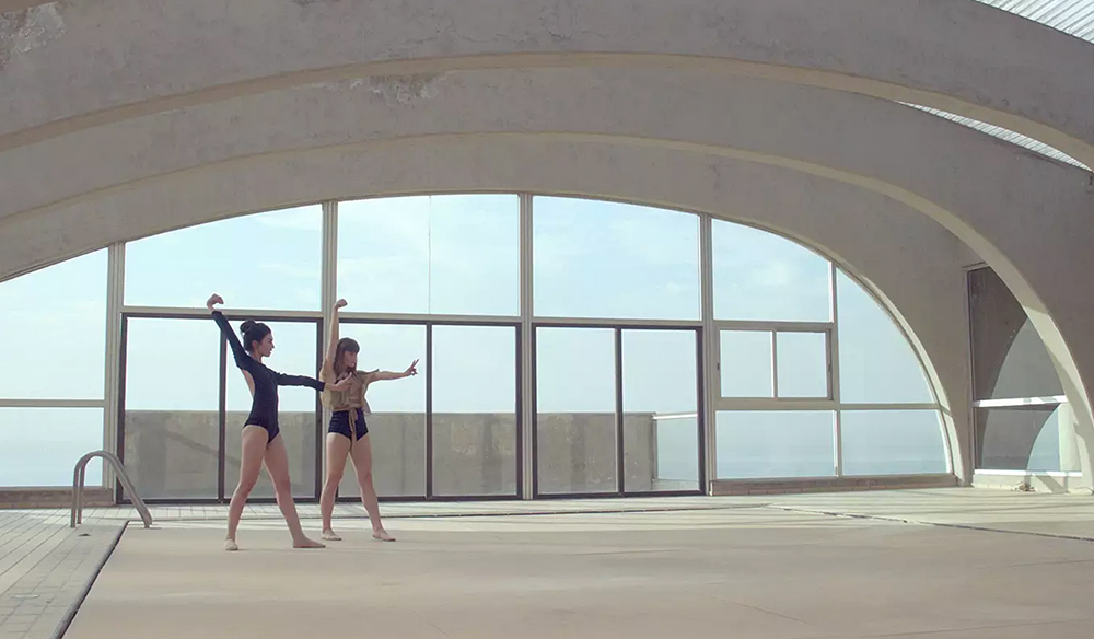 Creating Artistic Fashion Films: A Step-by-Step Guide