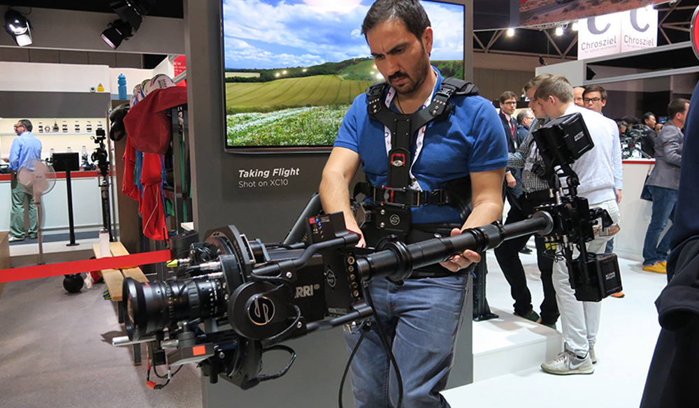 Artemis Unveils Revolutionary Camera Rig that Combines Gimbal and Stabilizer for Unmatched Stability and Precision